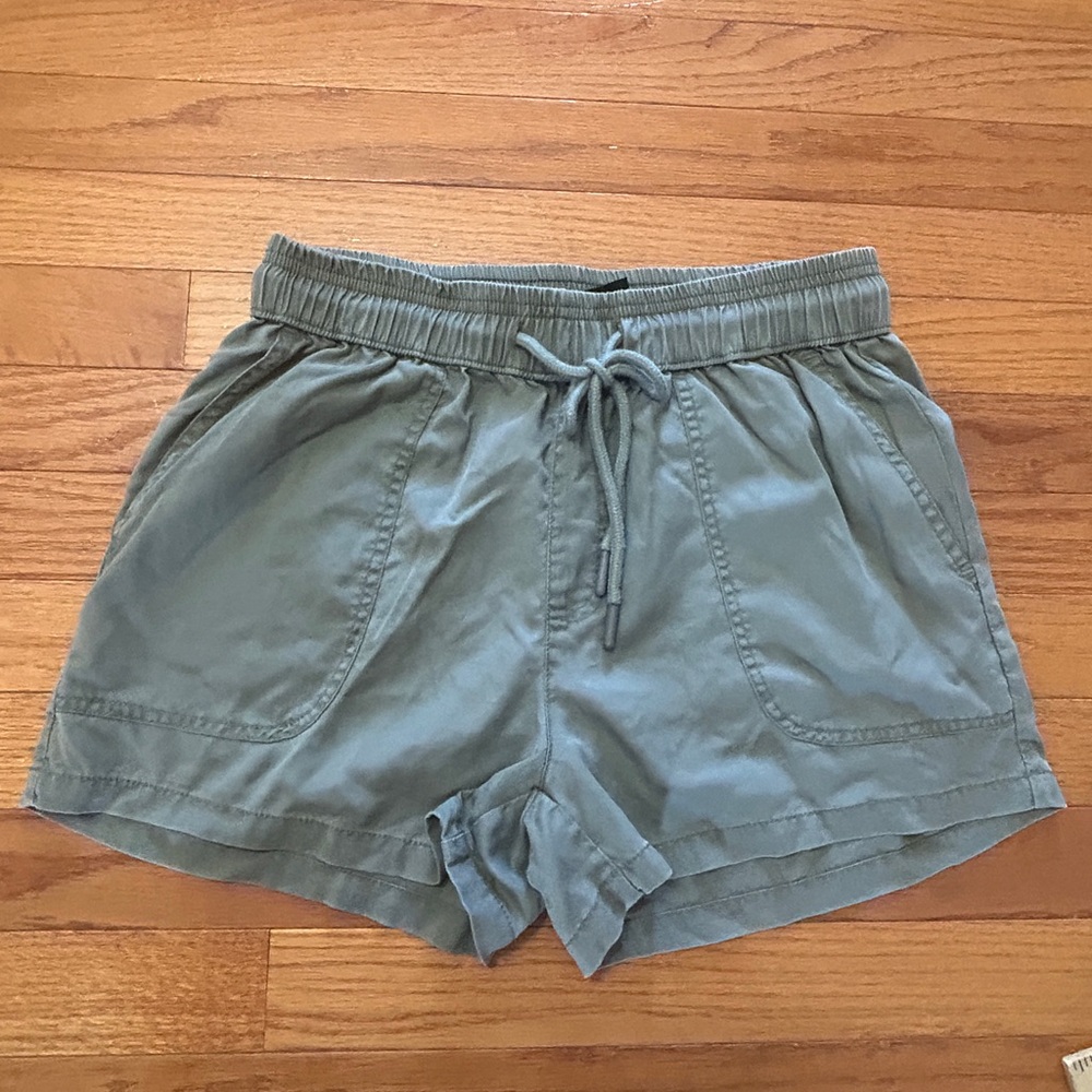 Quince Shorts Women’s Size S Gray Drawstring Tencel Vacation Outdoors